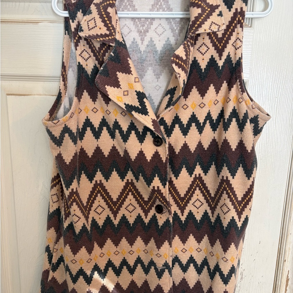 City Streets Cream Sleeveless Button Down Vest with Notched Collar